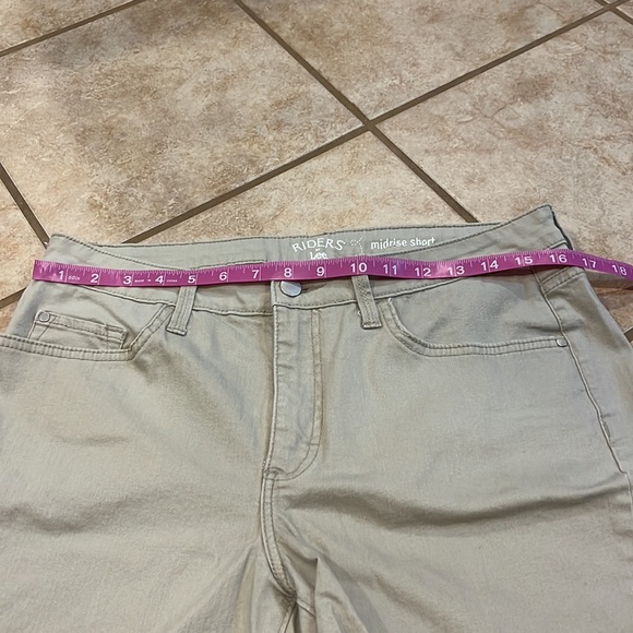 Riders By Lee Midrise Shorts Sz Medium/10 - Picture 3 of 11